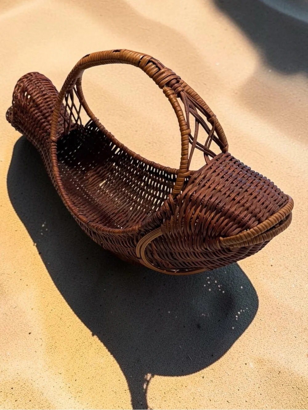 Handwoven Fish-Shaped Wicker Basket Bag - Brown